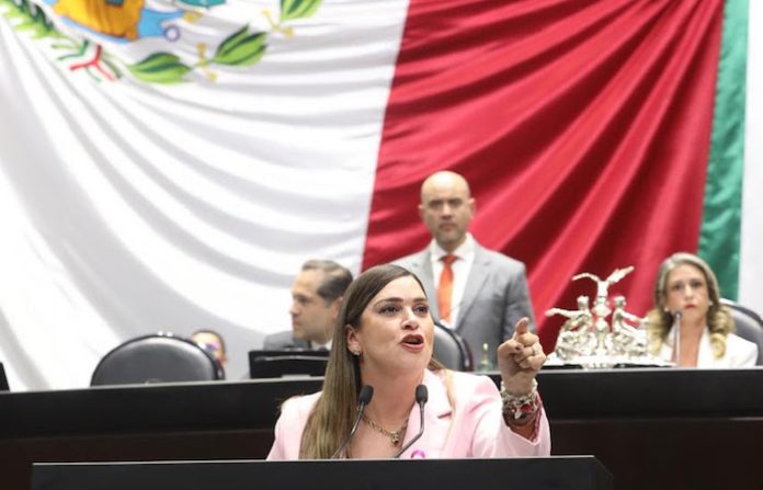 Exhorta diputada Ana González a fortalecer políticas de igualdad salarial en México