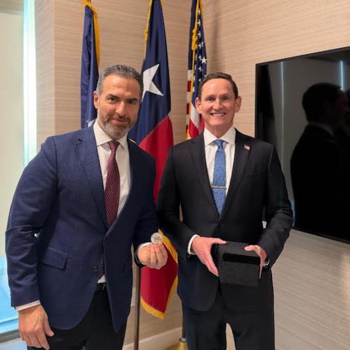 Adrián de la Garza inicia gira de trabajo en Dallas para fortalecer lazos y cooperación rumbo al Mundial 2026