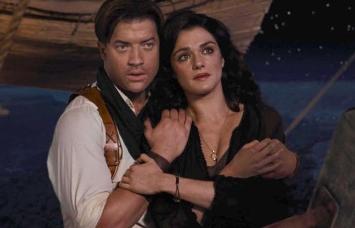 Brendan Fraser y Rachel Weisz podrían volver a “The Mummy”: Universal prepara el regreso de una saga legendaria