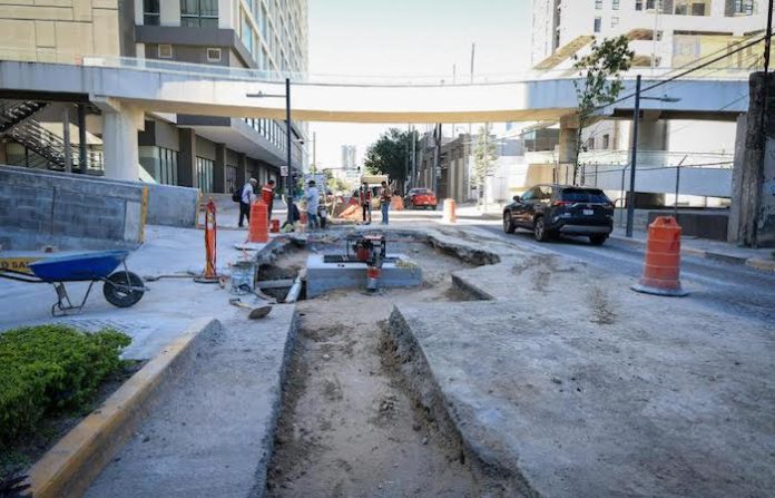 Monterrey avanza en reparación del hundimiento de Washington tras obras pendientes de particulares
