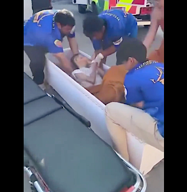 Aún no era su hora: una mujer en Tailandia vuelve a la vida unos minutos antes de su cremación