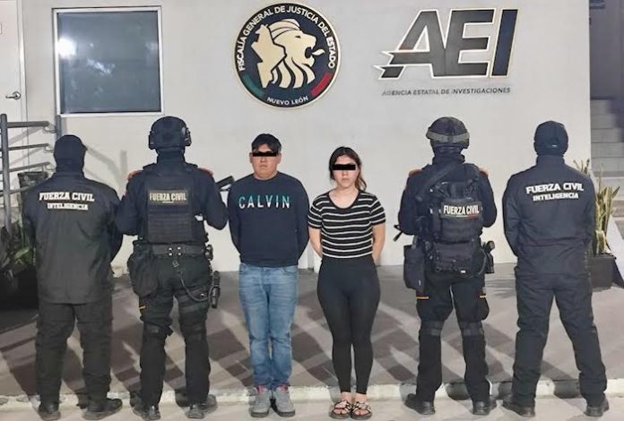 Arrestan a pareja presuntamente vinculada a grupo criminal en Apodaca