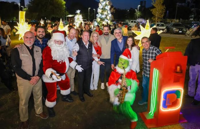 Enciende San Pedro la Navidad en el Parque El Capitán