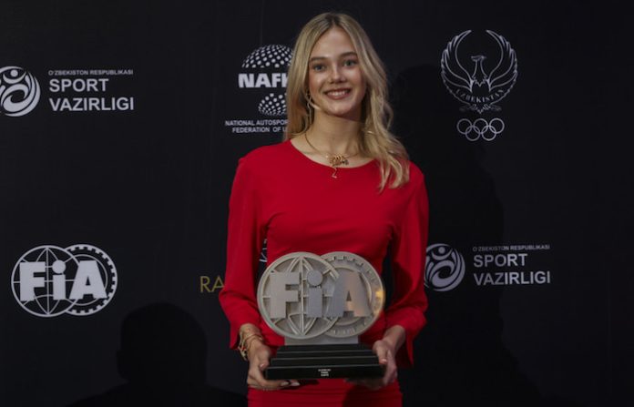 La FIA entregó los primeros Premios a las Mujeres en el deporte motor y al empoderamiento de las personas con discapacidad en la Asamblea General de Tashkent