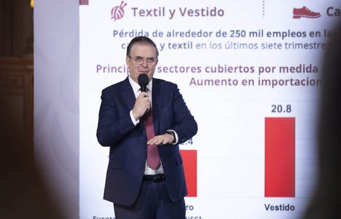 El plan arancelario de México busca “cuidar 350.000 empleos”, dice secretario de Economía