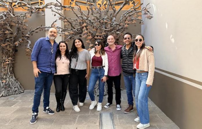 Bombay toma el timón creativo de las marcas de agave de Bacardí en México