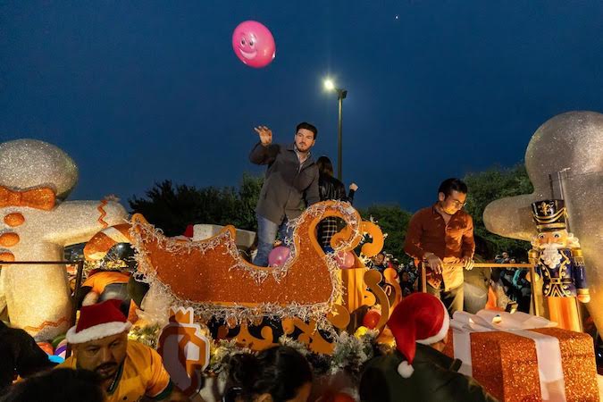 Llega a Juárez la magia de la Navidad con desfile estatal 2025
