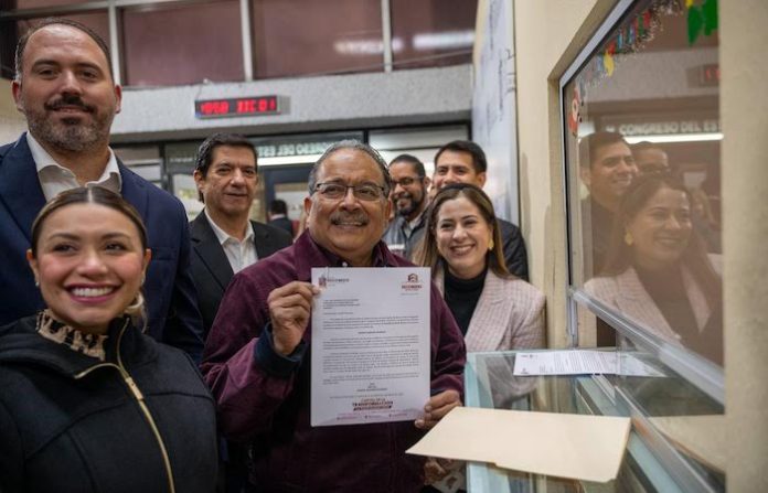 Mijes solicita inscribir en letras de oro el nombre de Mariano Escobedo en el Congreso local