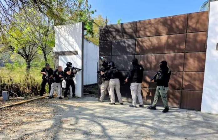 Cae en operativo de la AEI presunto fundador de célula criminal en Nuevo León