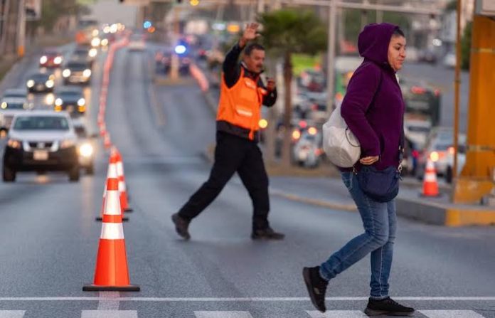 Juárez detiene temporalmente el contraflujo en Carretera a Reynosa por baja de tránsito en vacaciones