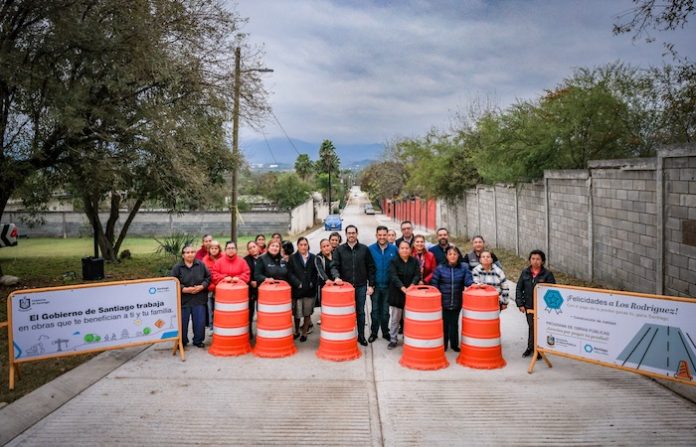 Santiago avanza con pavimentación y nuevos servicios en la colonia San Juan