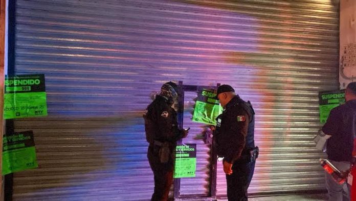 Monterrey suspende ocho negocios del Centro por irregularidades y falta de medidas de seguridad