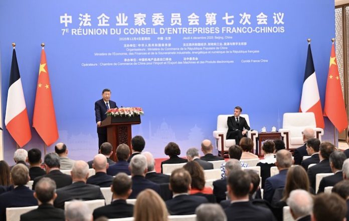 China llama a Francia a posicionarse “en el lado correcto de la historia”