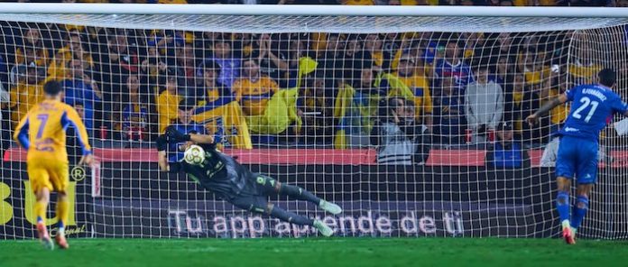 Tigres sobrevive a la presión celeste y se mete a la final con drama incluido