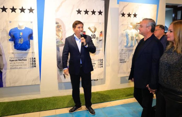 Guadalupe se suma a la fiebre mundialista con la exposición “El gol se grita aquí”