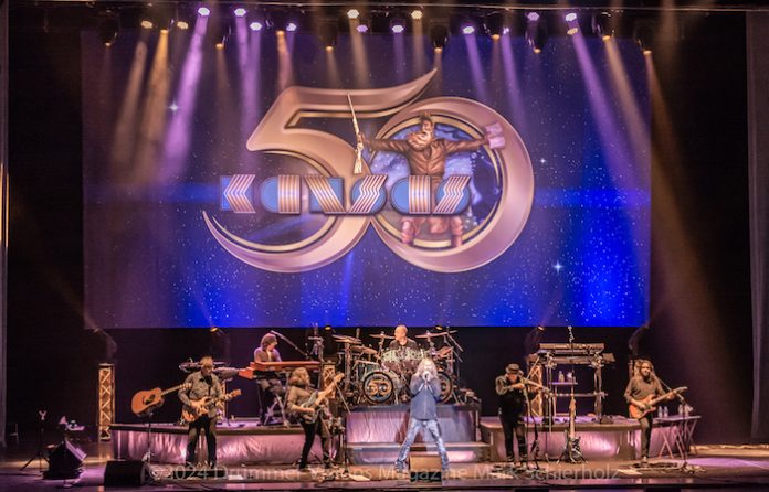 Kansas regresa a México tras 16 años y celebra medio siglo de historia en la CDMX