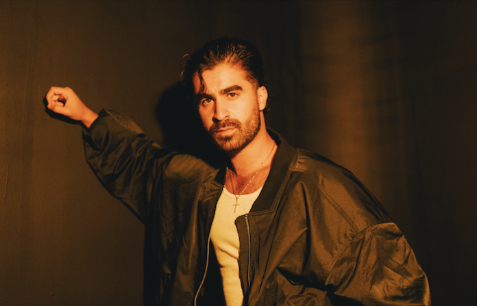 Diego Mena rompe moldes y perfila su álbum debut rumbo a 2026