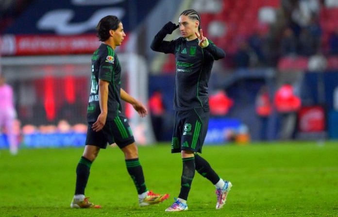 Flores guía el arranque felino en San Luis