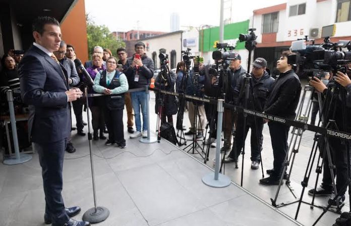 Mike Flores ofrece tender puentes con el Congreso para destrabar el Presupuesto 2026