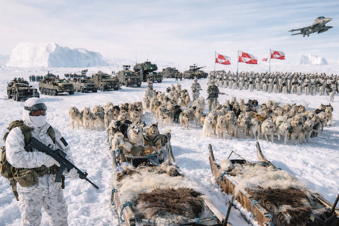 “¡Dos trineos no bastarán!”: Trump se mofa de la defensa de Groenlandia