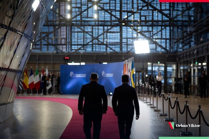 “El dinero no crece en los árboles”: Hungría se opone a proporcionar 800.000 millones de dólares a Kiev