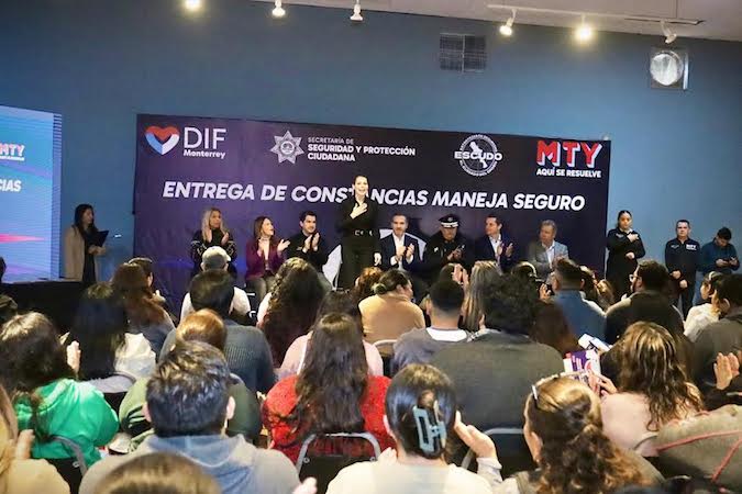 Programa Maneja Seguro supera los 800 beneficiarios en Monterrey