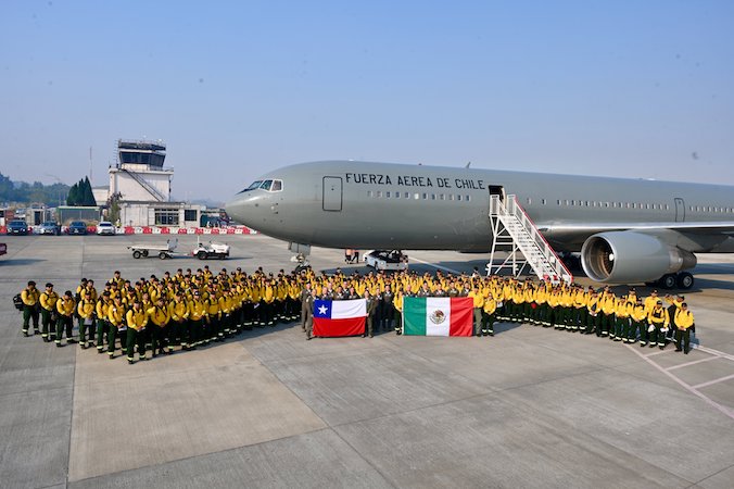 Brigada mexicana llega a Chile para apoyar en el combate a incendios