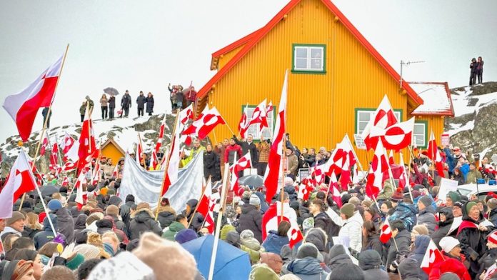 Washington no habría renunciado a sus planes de invasión militar de Groenlandia, según medios