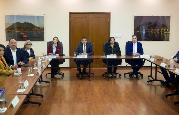 “El llamado es cerrar filas y sacar adelante las finanzas que Nuevo León merece”: Miguel Ángel Flores