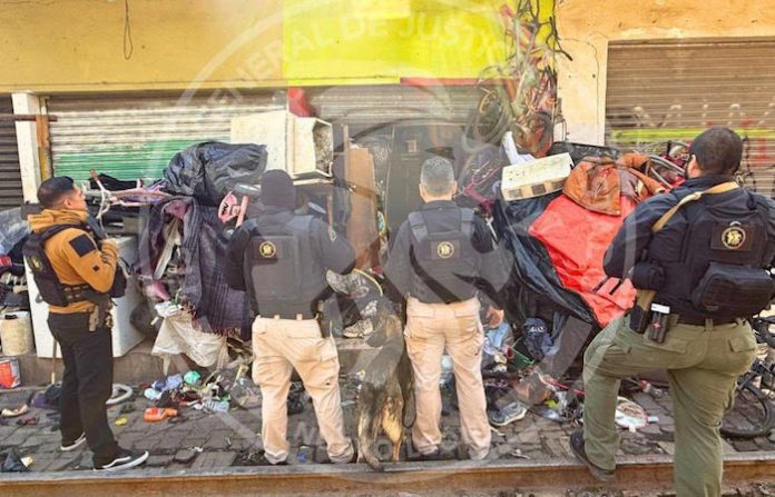 Localizan restos humanos en corredor comercial Penny Riel en Monterrey