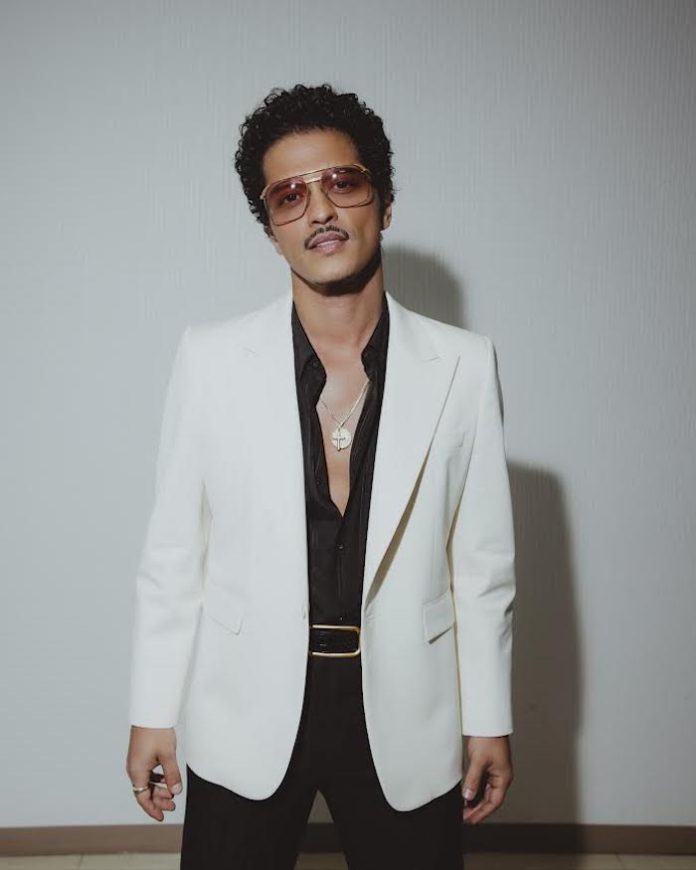 Bruno Mars regresa con nuevo disco ¡La primera canción saldrá este viernes!