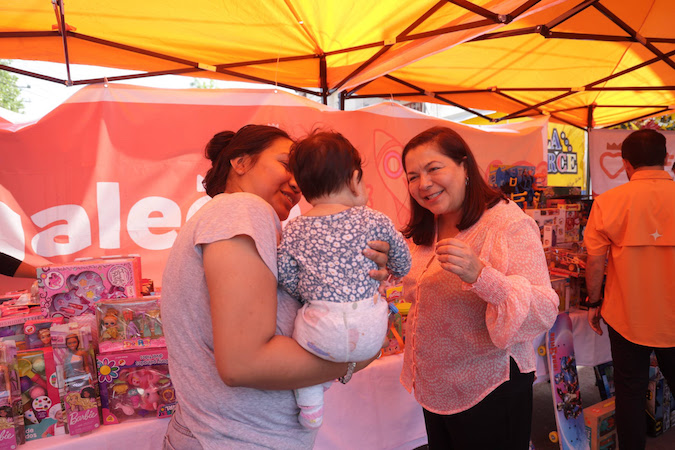 DIF Nuevo León reparte más de mil juguetes a niñas y niños de Monterrey por Día de Reyes
