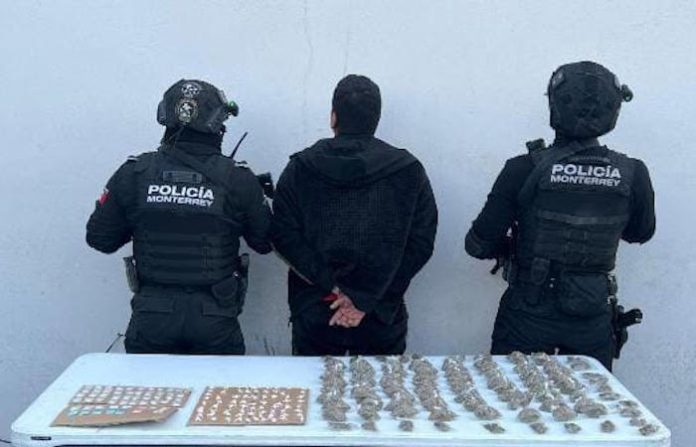 Detienen en el Mesón Estrella a menor con más de 200 dosis de presunta droga