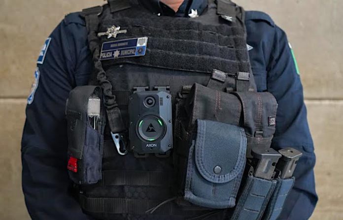 Cámaras obligatorias a policías en Nuevo León buscan frenar extorsiones y abusos de autoridad