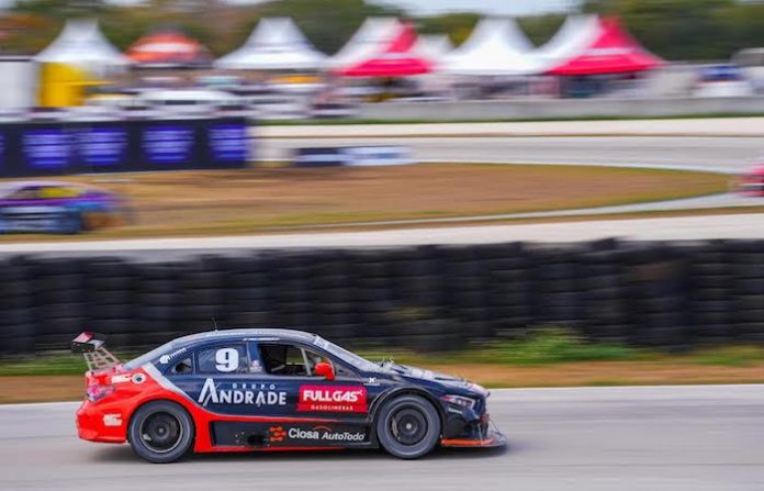 Mario Domínguez abre temporada con Top 10 en los GTM Pro 1 en Mérida