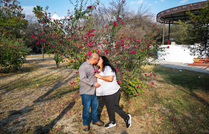 El amor llega al registro civil: San Valentín une a cientos de parejas en Nuevo León