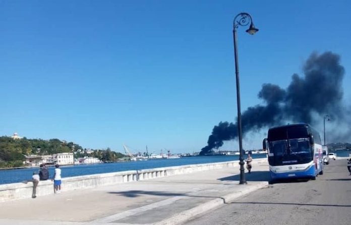 Se registra incendio cerca de la refinería Ñico López de La Habana