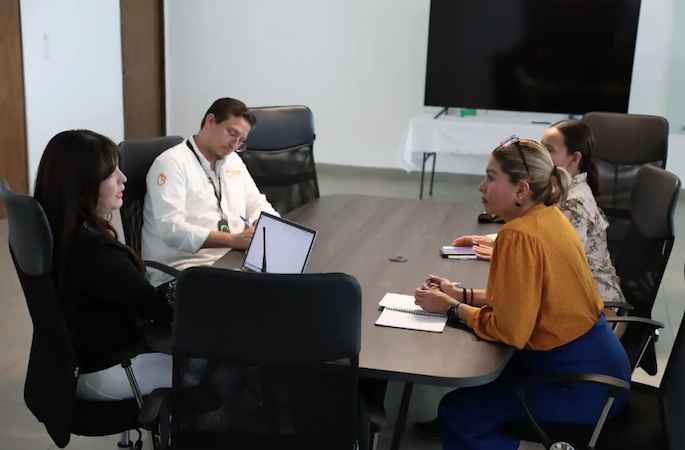 Refuerzan protección de niñas, niños y adolescentes en la Central de Autobuses de Monterrey