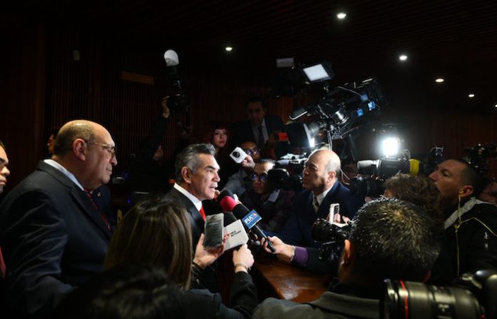 Morena exhibe fracturas internas y vínculos con el crimen, acusa Alejandro Moreno