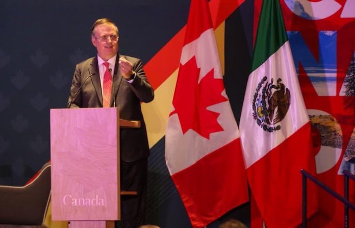 México “tiene que actuar con sangre fría” tras nuevo arancel de EU, dice el secretario de Economía