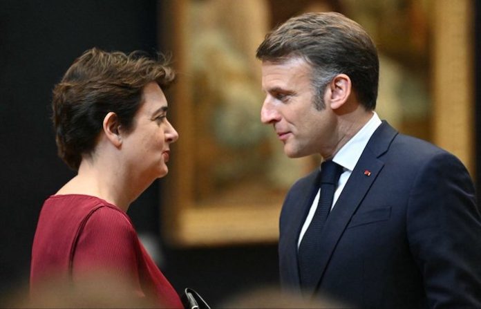 Dimite la presidenta del museo Louvre en medio de las numerosas crisis en el recinto