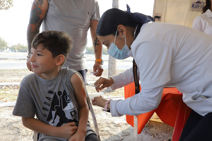 Salud reforzará vacunación contra el sarampión en escuelas de Nuevo León