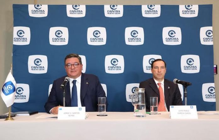 Industria de Nuevo León enfrenta déficit de técnicos y ve oportunidad para jóvenes