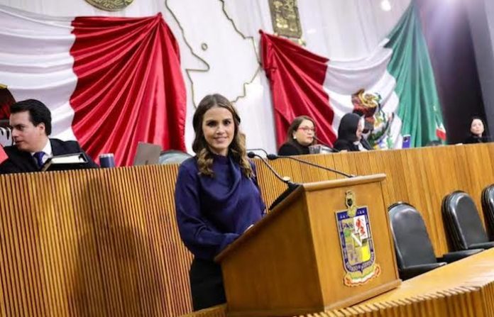 Impulsa Lorena de la Garza mesas de trabajo para fortalecer derechos de autor en municipios