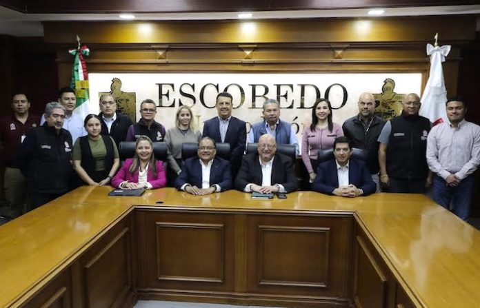 Impulsan Escobedo y OCDE modernización digital de trámites