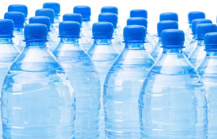 ¿Por qué el mercado de agua embotellada en México marca un nuevo modo de consumir el recurso?