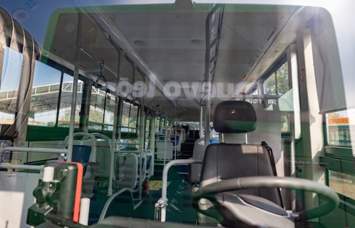 Arranca nueva etapa del transporte público con camiones equipados y parabuses