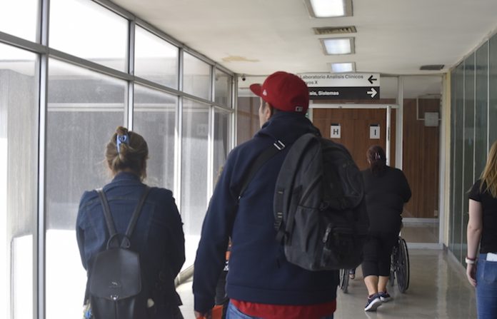 Cirujanos del IMSS en Nuevo León logran retirar tumor de 18 centímetros que se extendía hasta el corazón