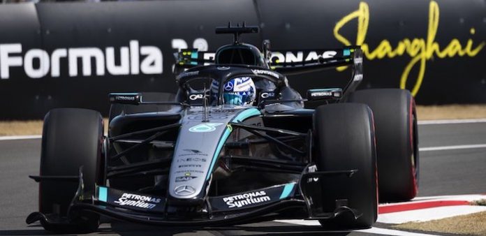 Russell logra la pole para el sprint del GP de China; Pérez queda fuera por falla