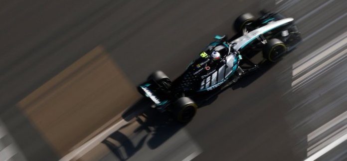 Antonelli sacude Shanghái y firma una pole histórica a los 19 años